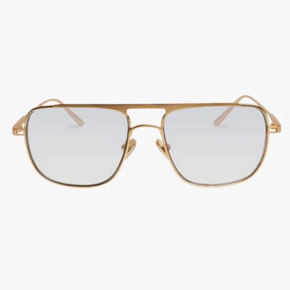 Elisa Johnson Jane in Gold Metal